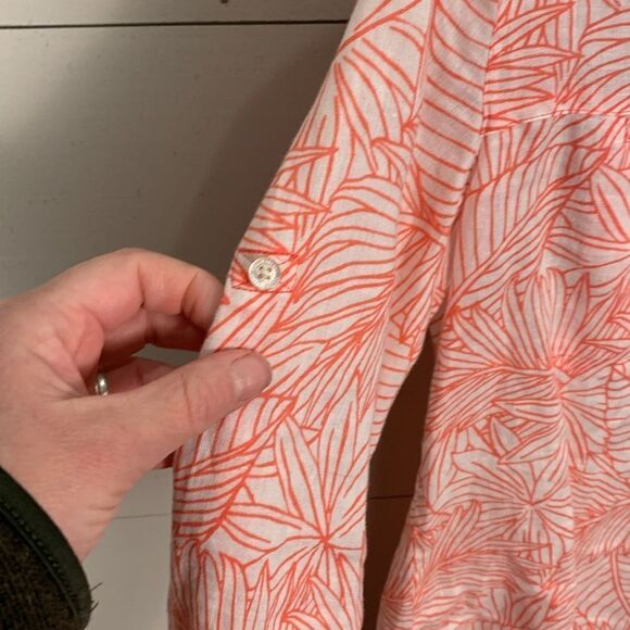 Tommy Bahama 100% linen white and pink floral button down spring/summer small - Picture 8 of 10